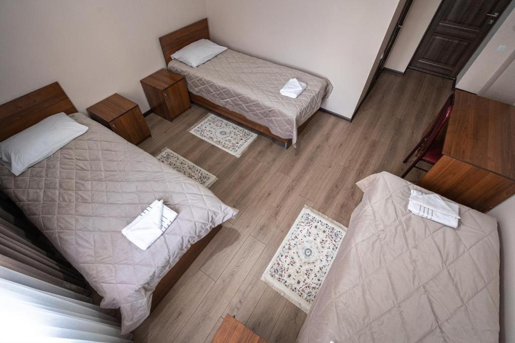 Muras Hotel Karakol Eksteriør bilde