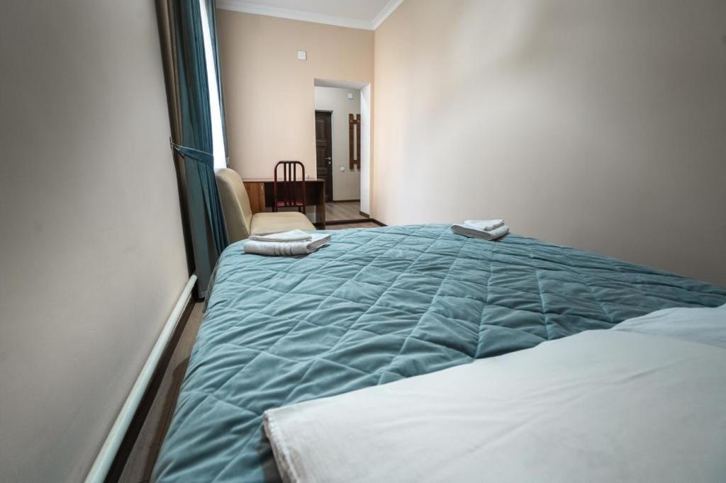 Muras Hotel Karakol Eksteriør bilde