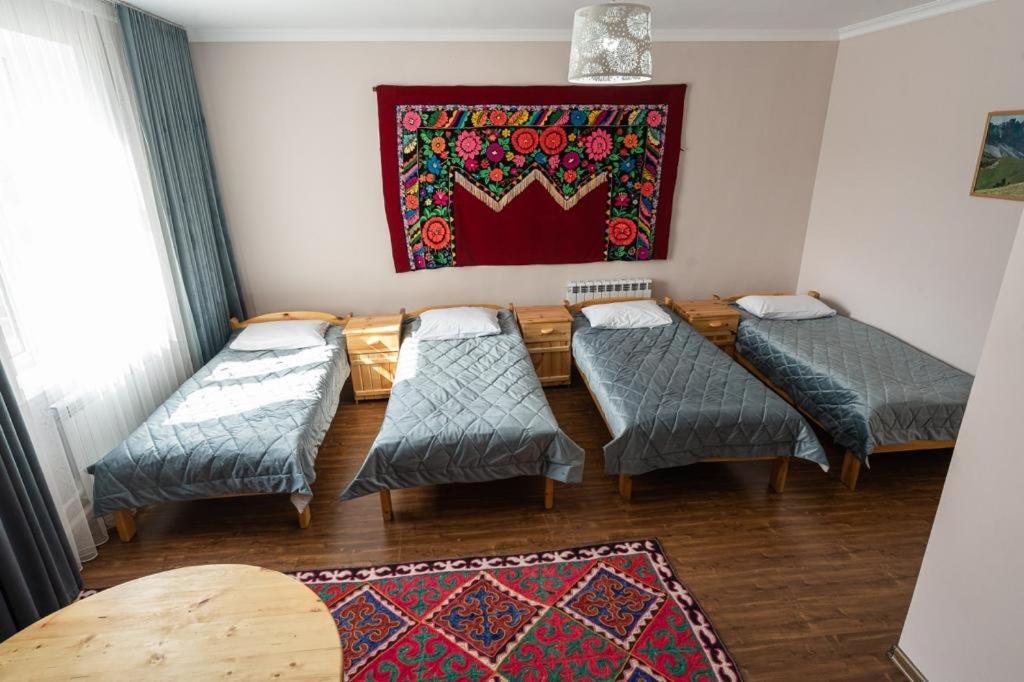 Muras Hotel Karakol Eksteriør bilde